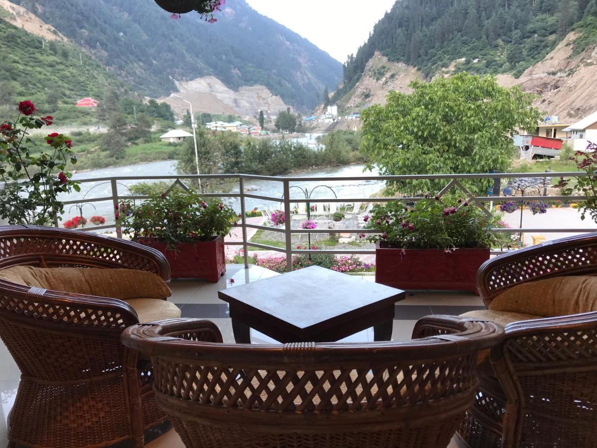 Parhena Cottages Bella Naran Bagian luar foto