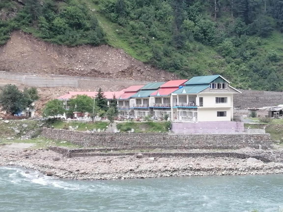 Parhena Cottages Bella Naran Bagian luar foto