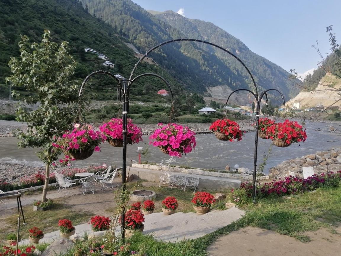 Parhena Cottages Bella Naran Bagian luar foto